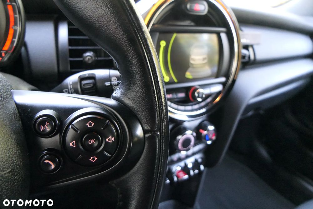 MINI ONE D Blackyard - 24