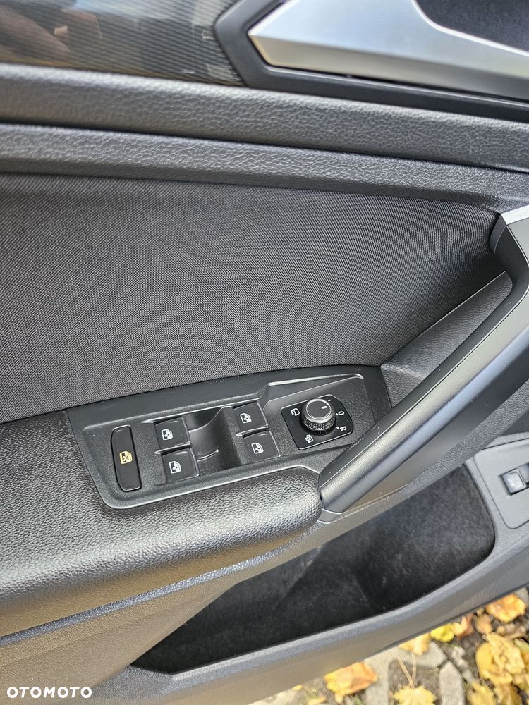 Volkswagen Tiguan - 19
