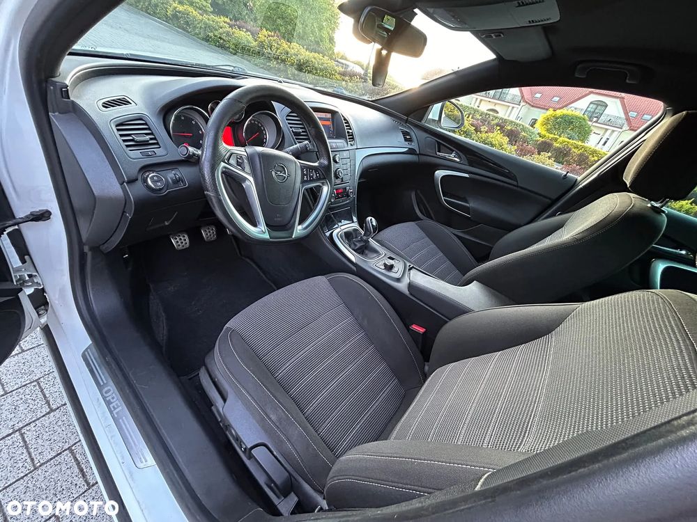 Opel Insignia - 21