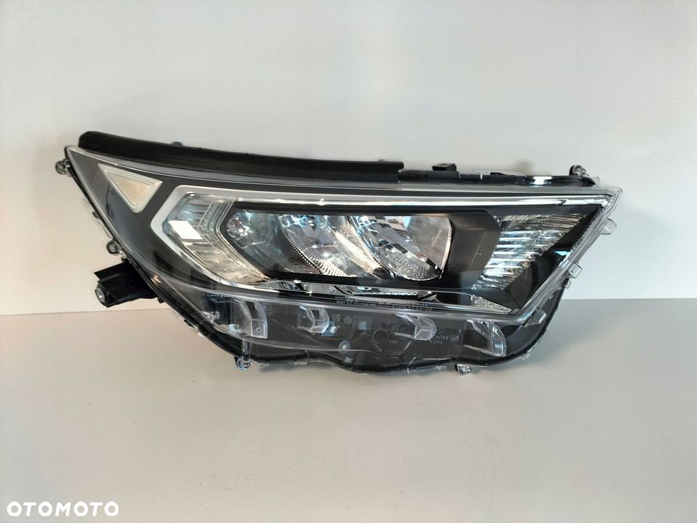 lampa przednia reflektor prawa toyota rav4 v 18- full led - 1