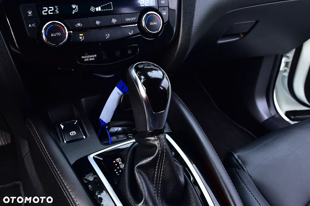 Nissan Qashqai 1.3 DIG-T DCT TEKNA+ - 21