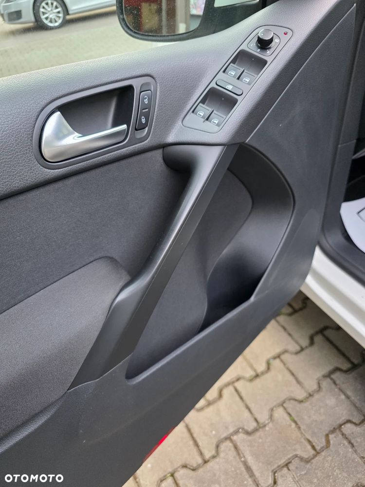 Volkswagen Tiguan - 22
