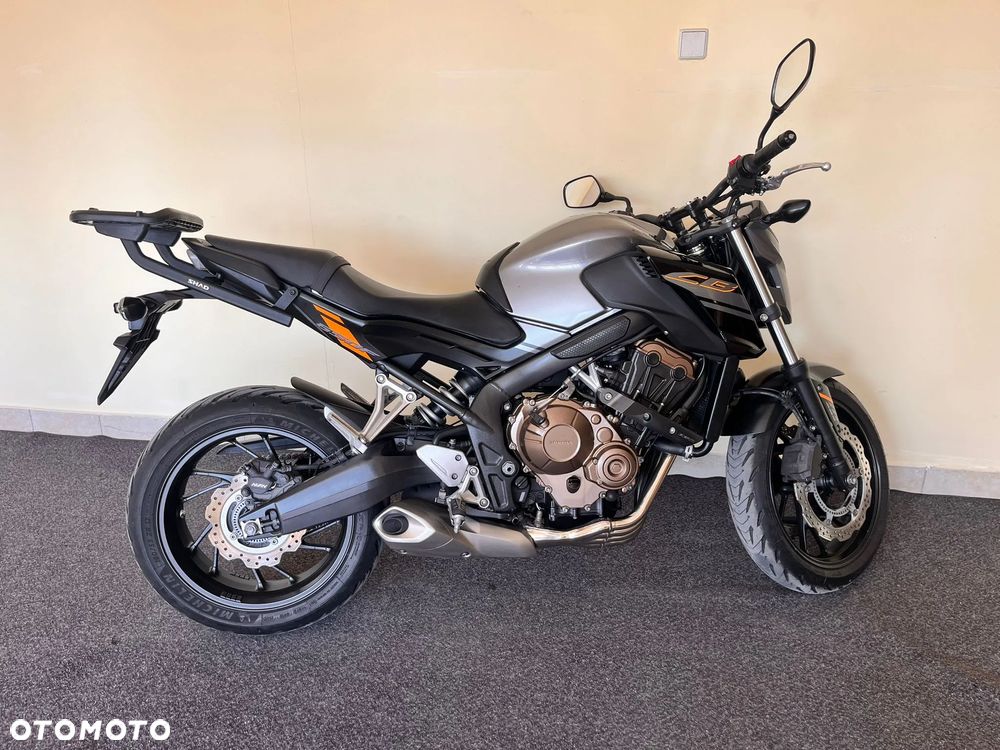 Honda CB - 2