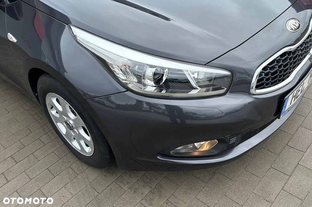 Kia Ceed - 14