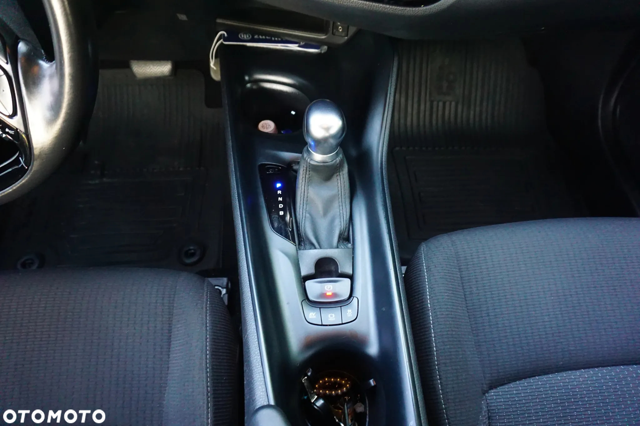 Toyota C-HR 1.8 Hybrid Executive - 31