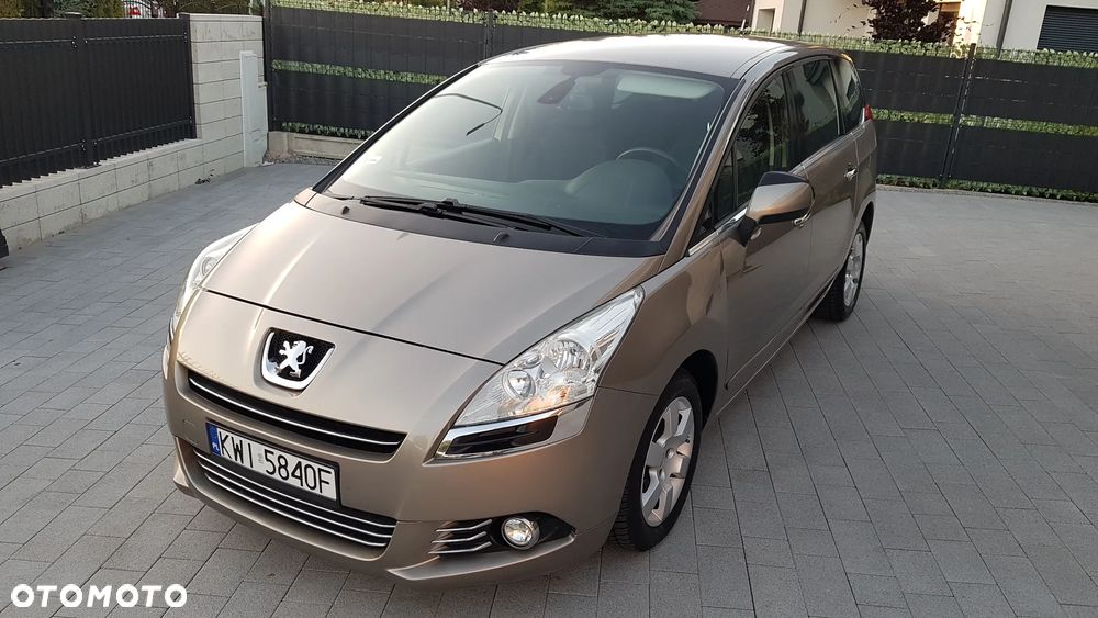 Peugeot 5008 HDI 115 Allure - 2