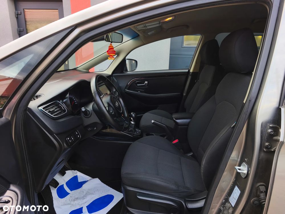 Kia Carens 1.7 CRDi XL 7os - 5