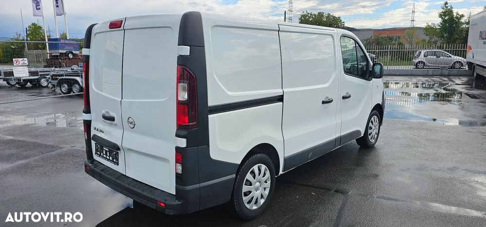 Opel Vivaro - 4
