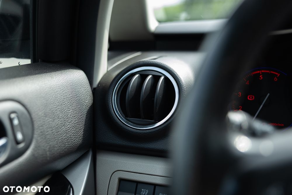 Mazda CX-7 2.2 CD Exclusive + - 19