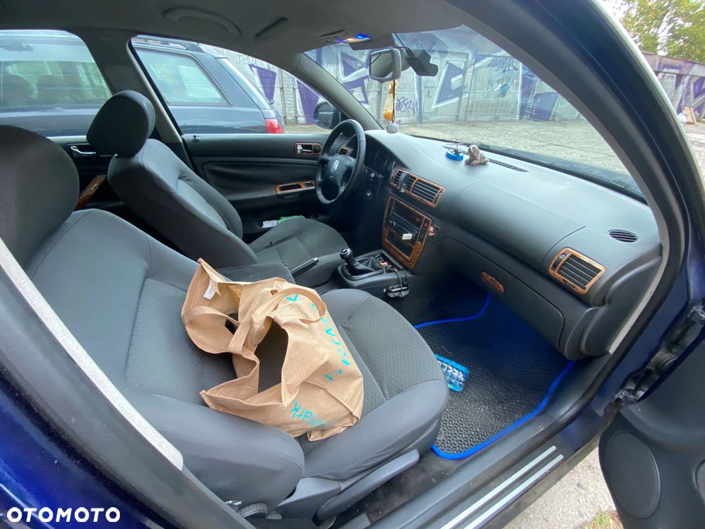Volkswagen Passat - 8