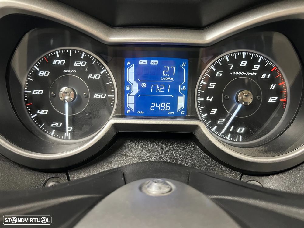 Yamaha X-Max - 11