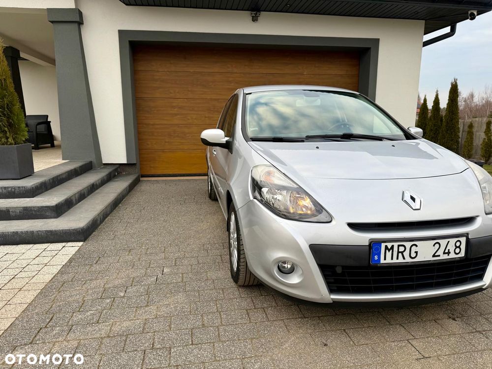 Renault Clio 1.2 16V Intens - 9