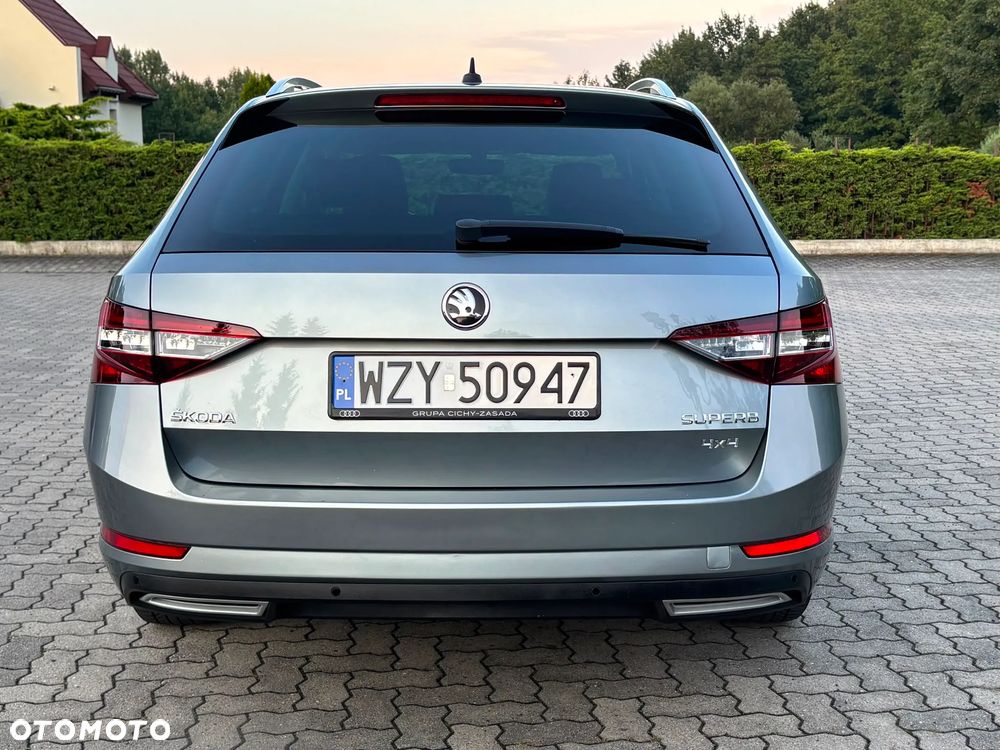 Skoda Superb 2.0 TDI 4x4 Style DSG - 6