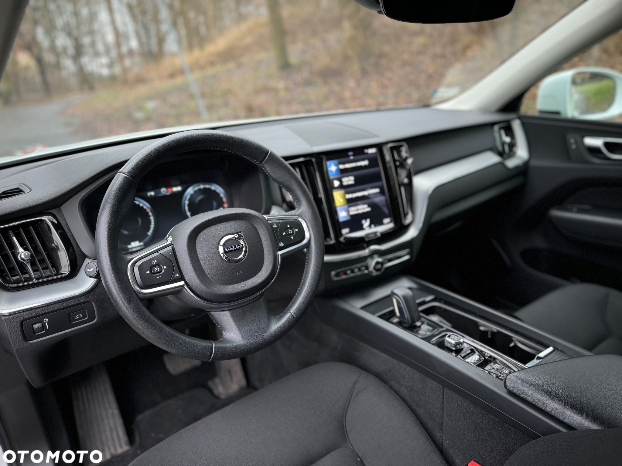 Volvo XC 60 B4 B Momentum - 29