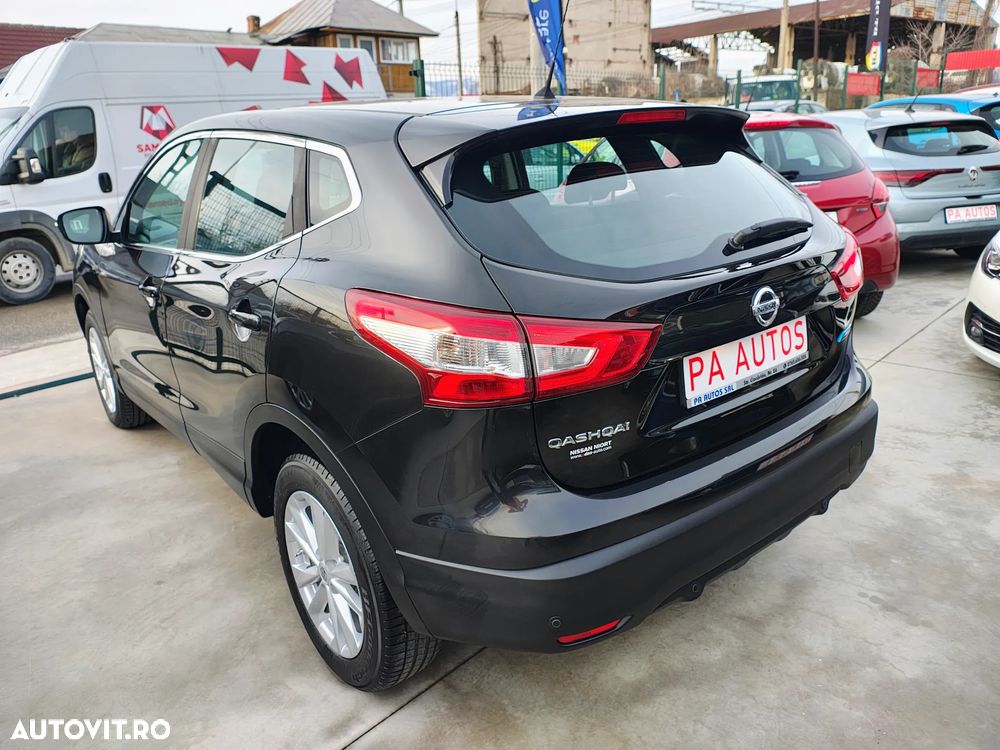 Nissan Qashqai 1.6 DCI N-Connecta - 4