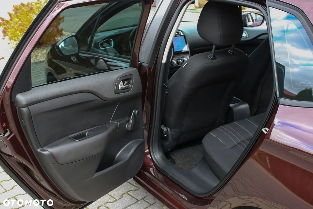 Citroën C4 VTi 120 Exclusive - 30