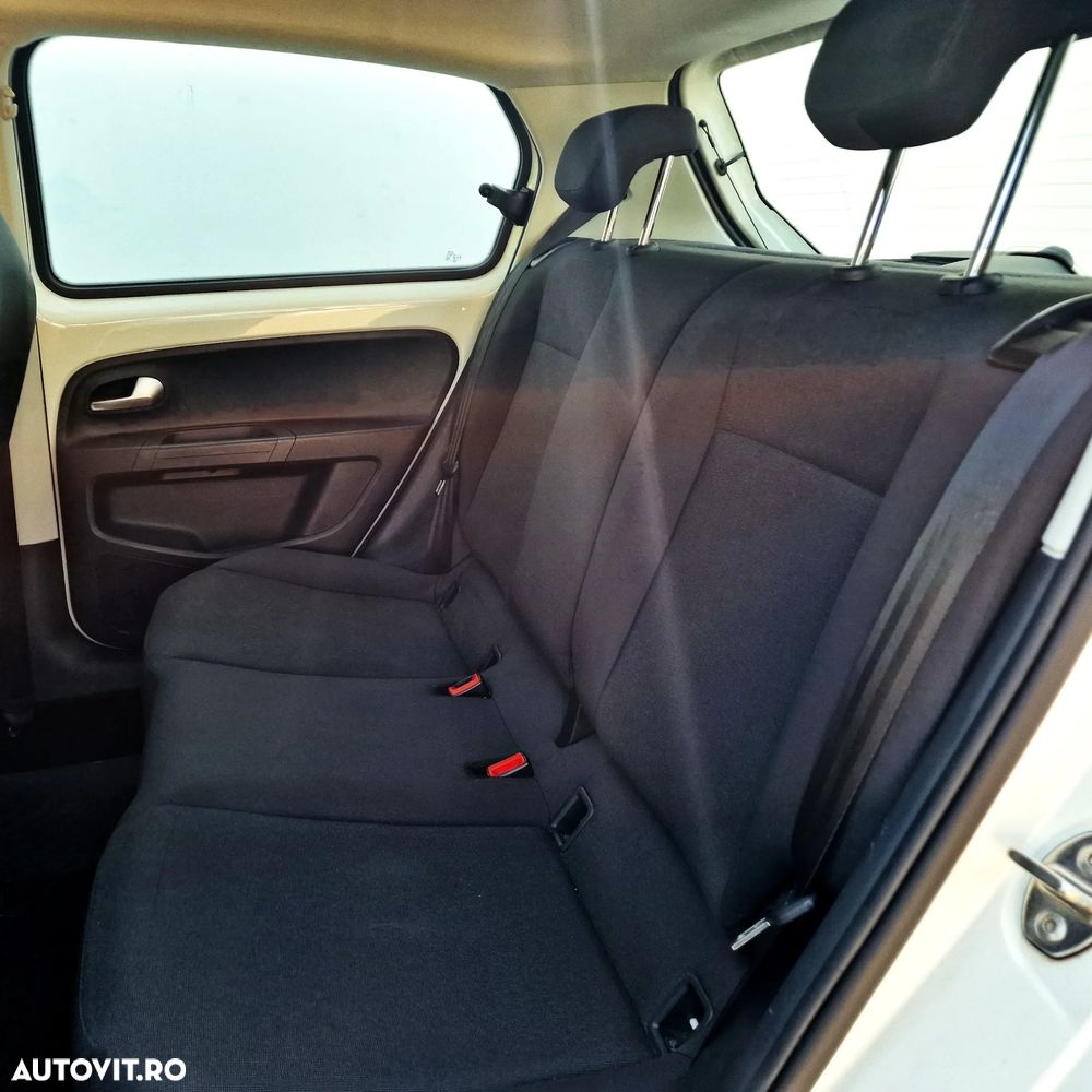 Volkswagen up! 1.0 MPI Take - 13