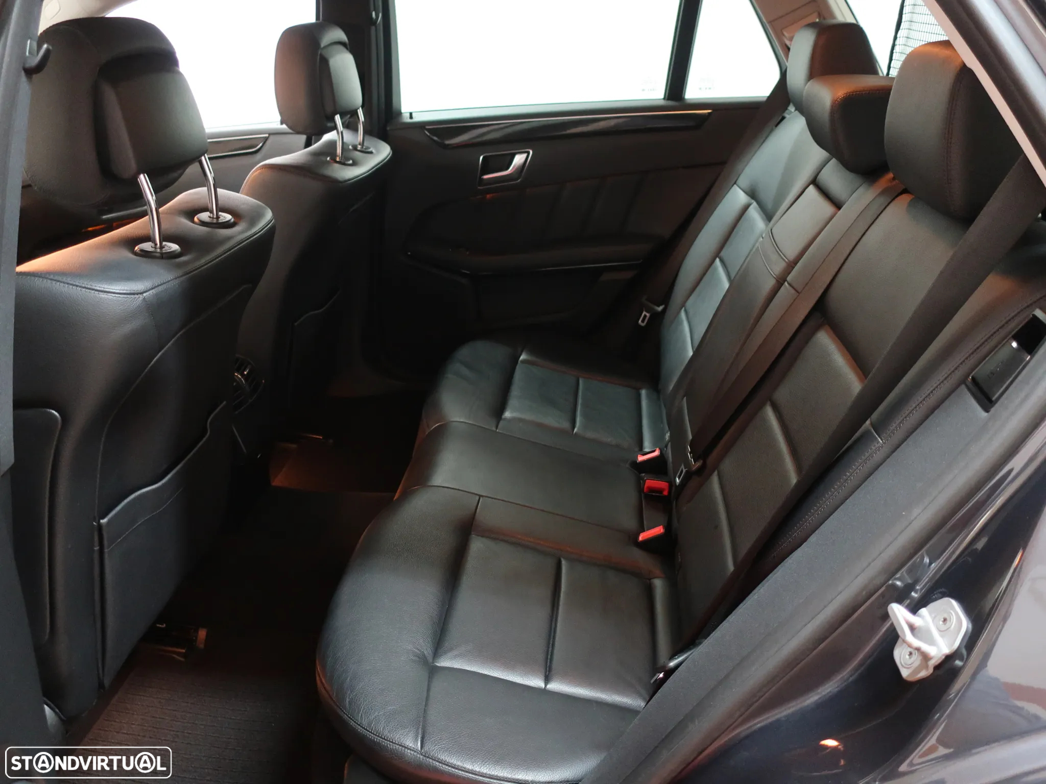 Mercedes-Benz E 350 CDi Avantgarde BlueEfficiency - 14