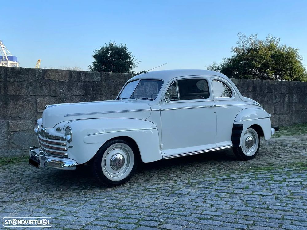 Ford Super De Luxe - 10