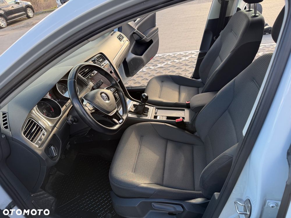Volkswagen Golf 1.6 TDI BMT Comfortline - 13