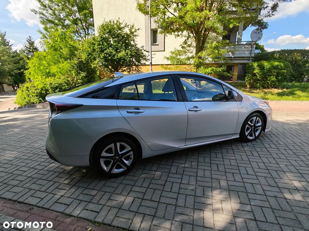 Toyota Prius 1.8 Hybrid Prestige - 5