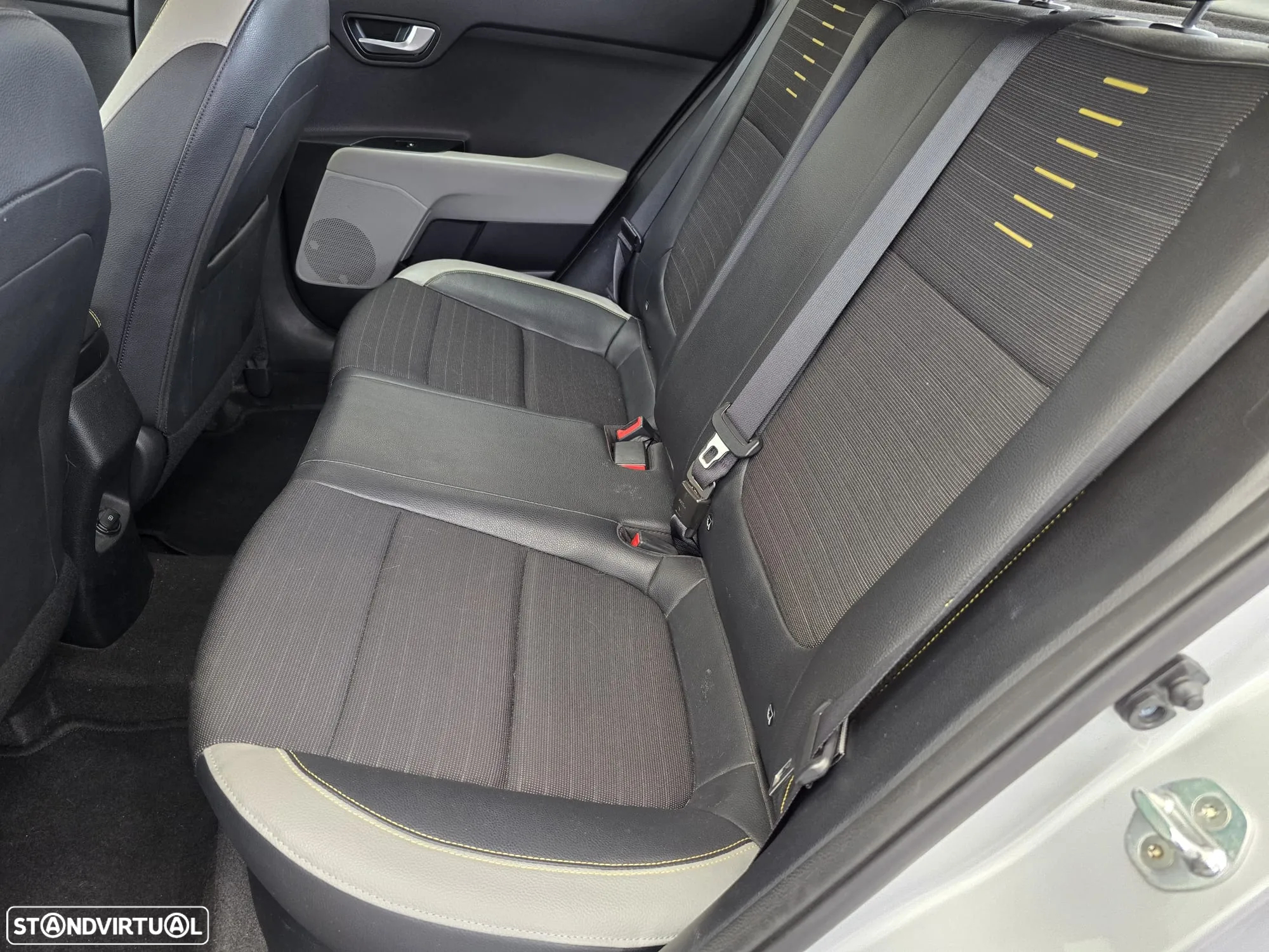 Kia Stonic 1.0 T-GDI TX 7DCT - 19
