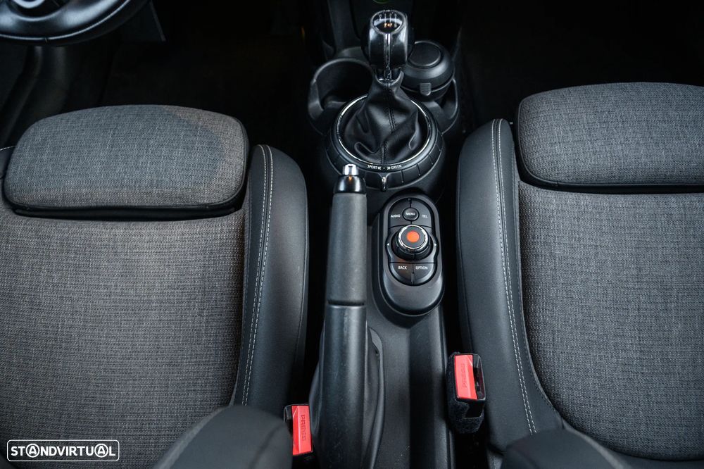 MINI 3 Portas Cooper D - 40