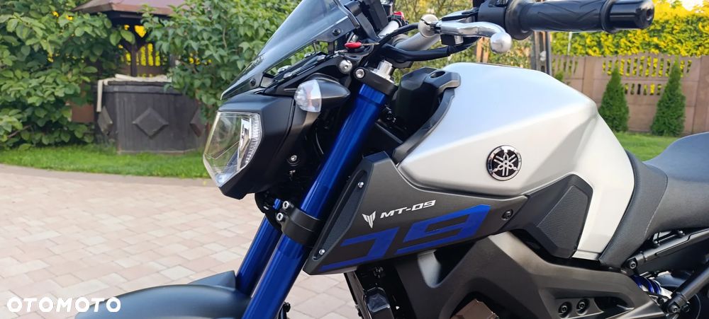 Yamaha MT - 40