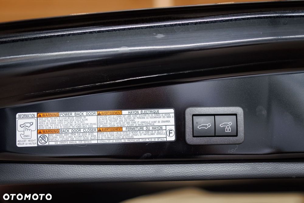 Toyota Corolla Cross - 24
