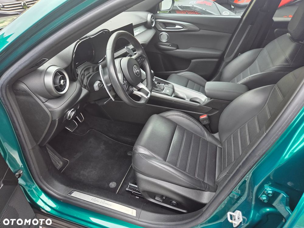 Alfa Romeo Tonale 1.5 T4 GSE mHEV Veloce DCT - 9