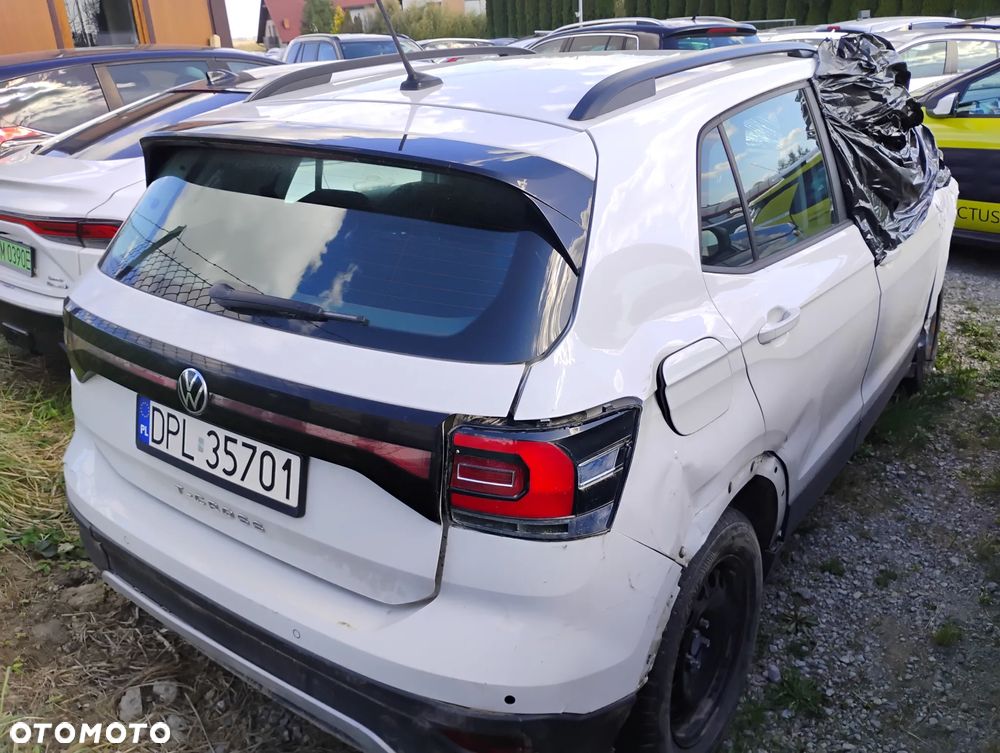 Volkswagen T-Cross - 3