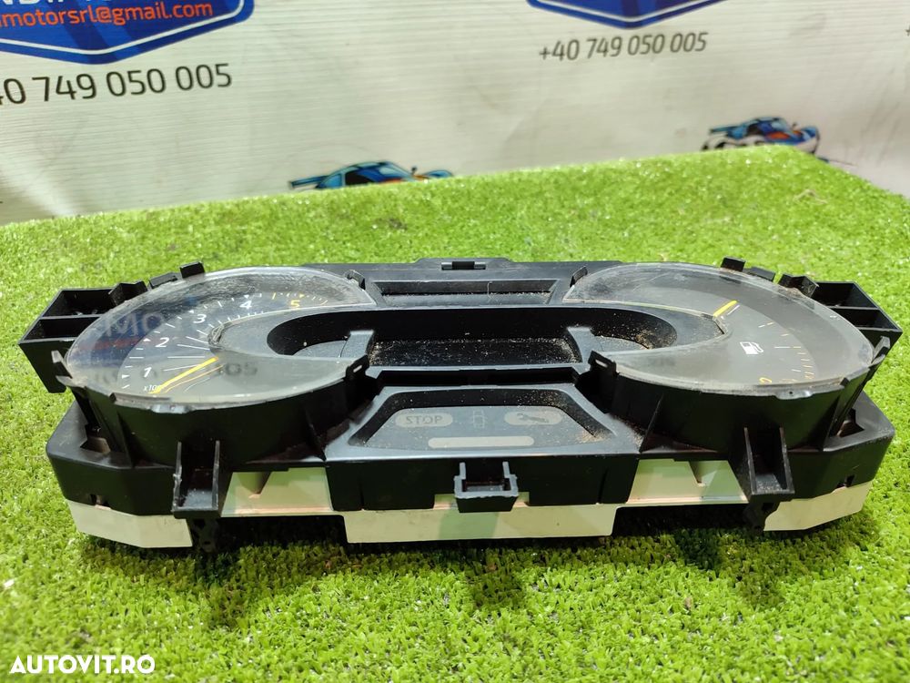 CEASURI BORD RENAULT CAPTUR 1.5 DIESEL 2014 / CROSSOVER SUV COMPACT (5 UȘI) COD OEM 248104881R  / 2013-2017 - 3