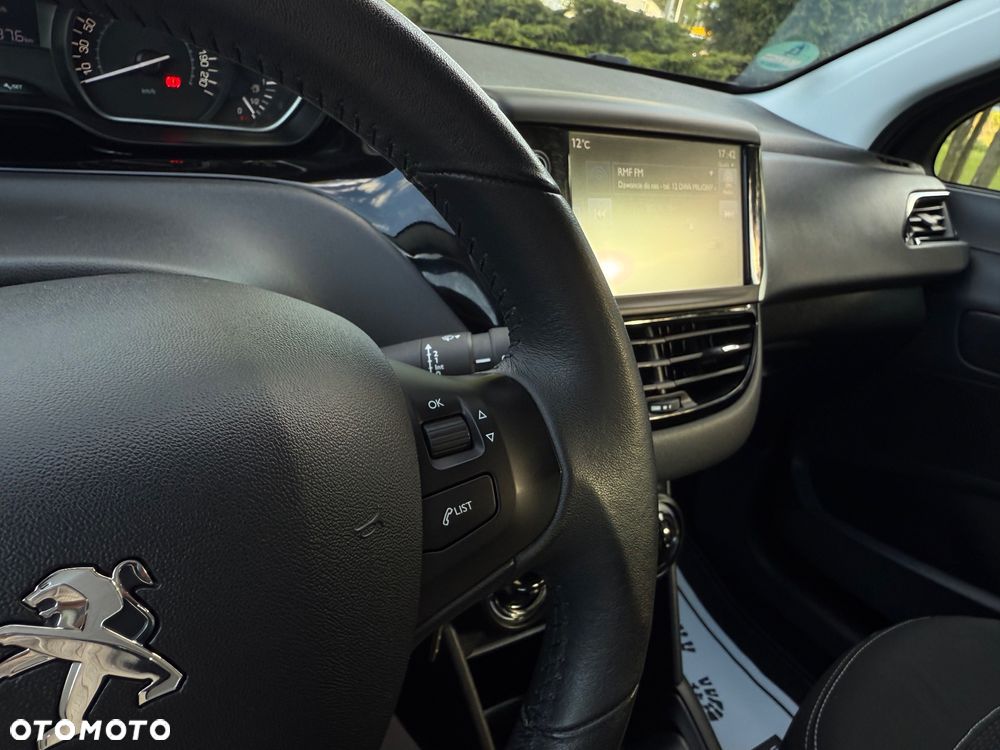 Peugeot 208 PureTech 82 Urban Move - 10