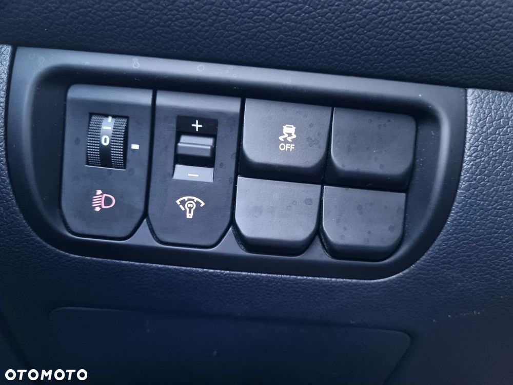 Kia Rio 1.2 L - 17