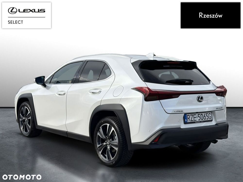 Lexus UX 300h Prestige - 3