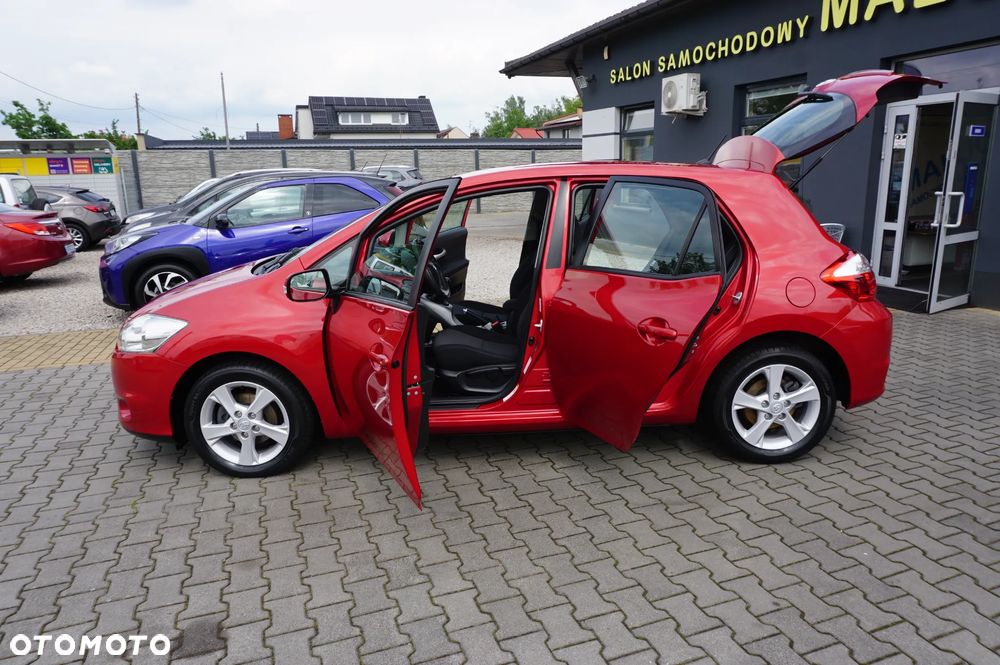 Toyota Auris 1.6 Executive - 17