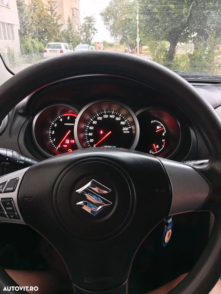 Suzuki Grand Vitara 1.9 DDiS Comfort DPF Limited - 9