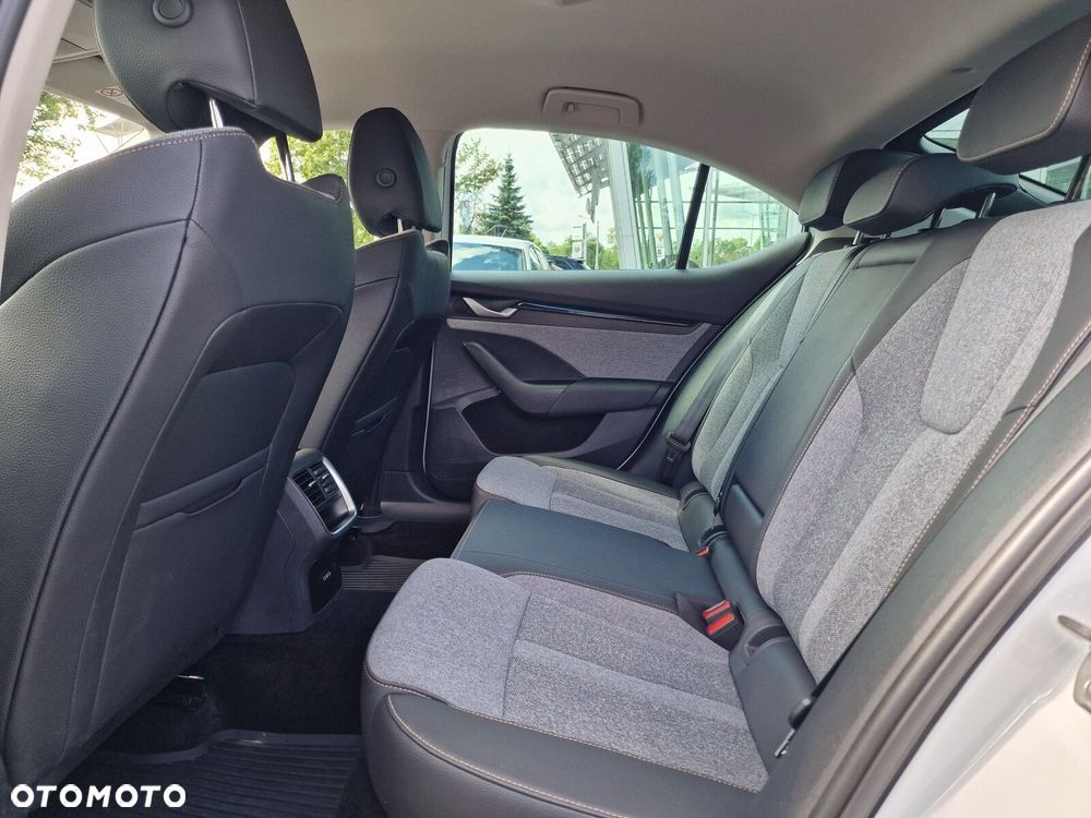 Skoda Octavia 1.5 TSI mHEV Edition 130 Selection DSG - 13