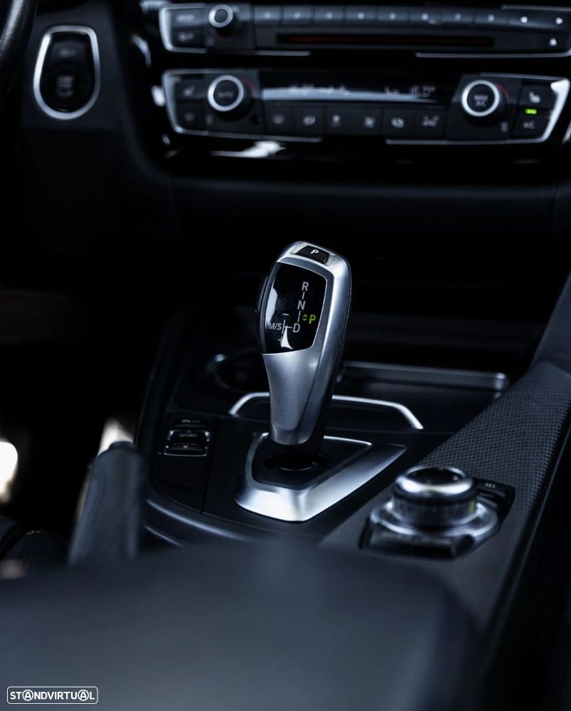 BMW 318 d Auto Pack M - 15