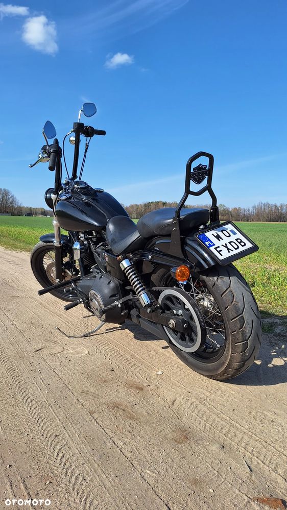 Harley-Davidson Dyna Street Bob - 6