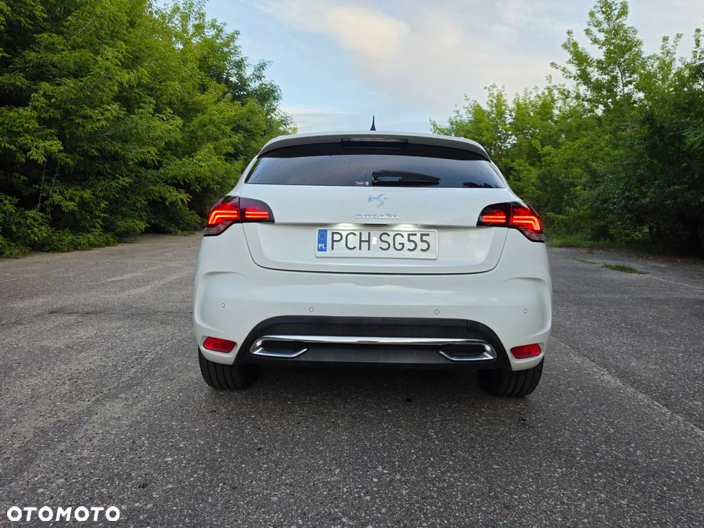 Citroën DS4 e-HDi 115 Chic - 13