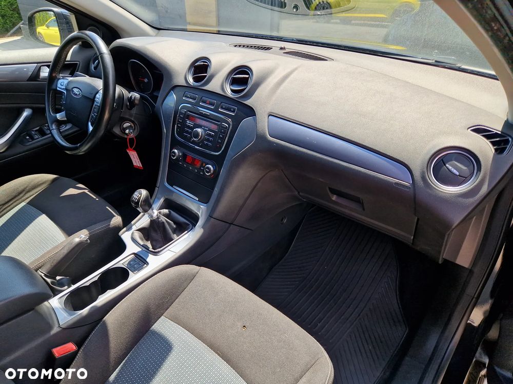 Ford Mondeo 2.0 TDCi Gold X - 17