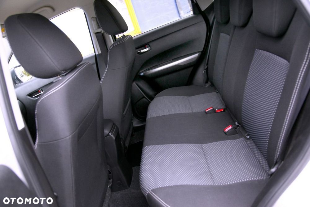 Suzuki Vitara - 21