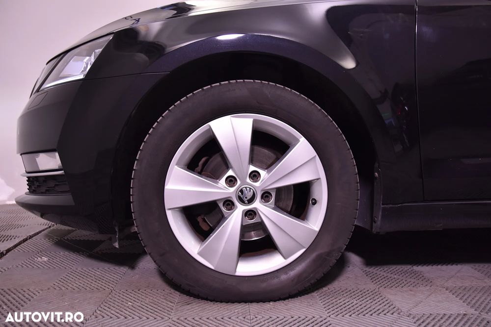 Skoda Octavia - 13