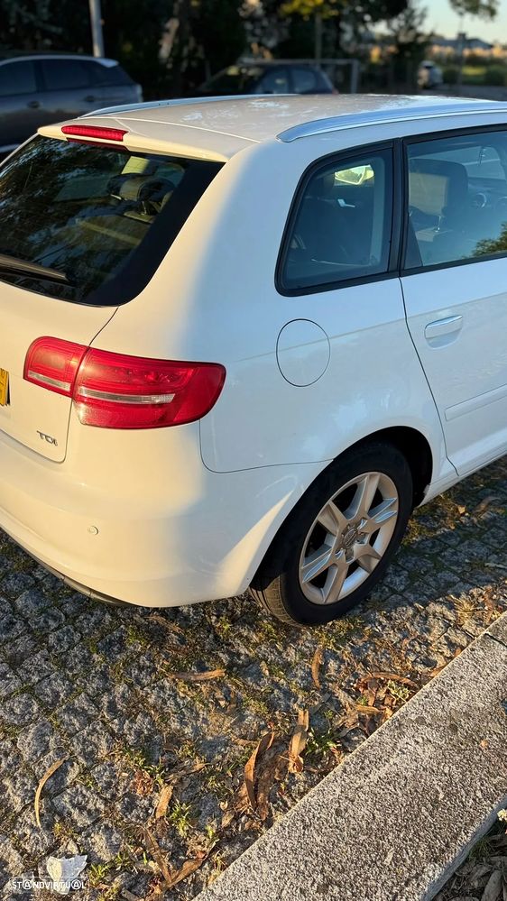 Audi A3 Sportback 1.6 TDI Attraction - 6