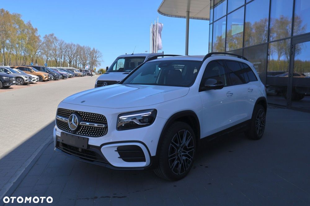 Mercedes-Benz GLB - 4