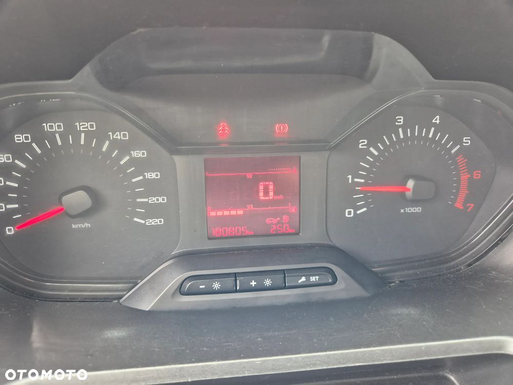 Peugeot PARTNER L2 1.6HDI 100KM - 33