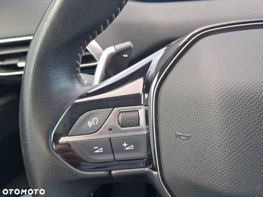 Peugeot 3008 1.2 PureTech Active Pack S&S EAT8 - 25