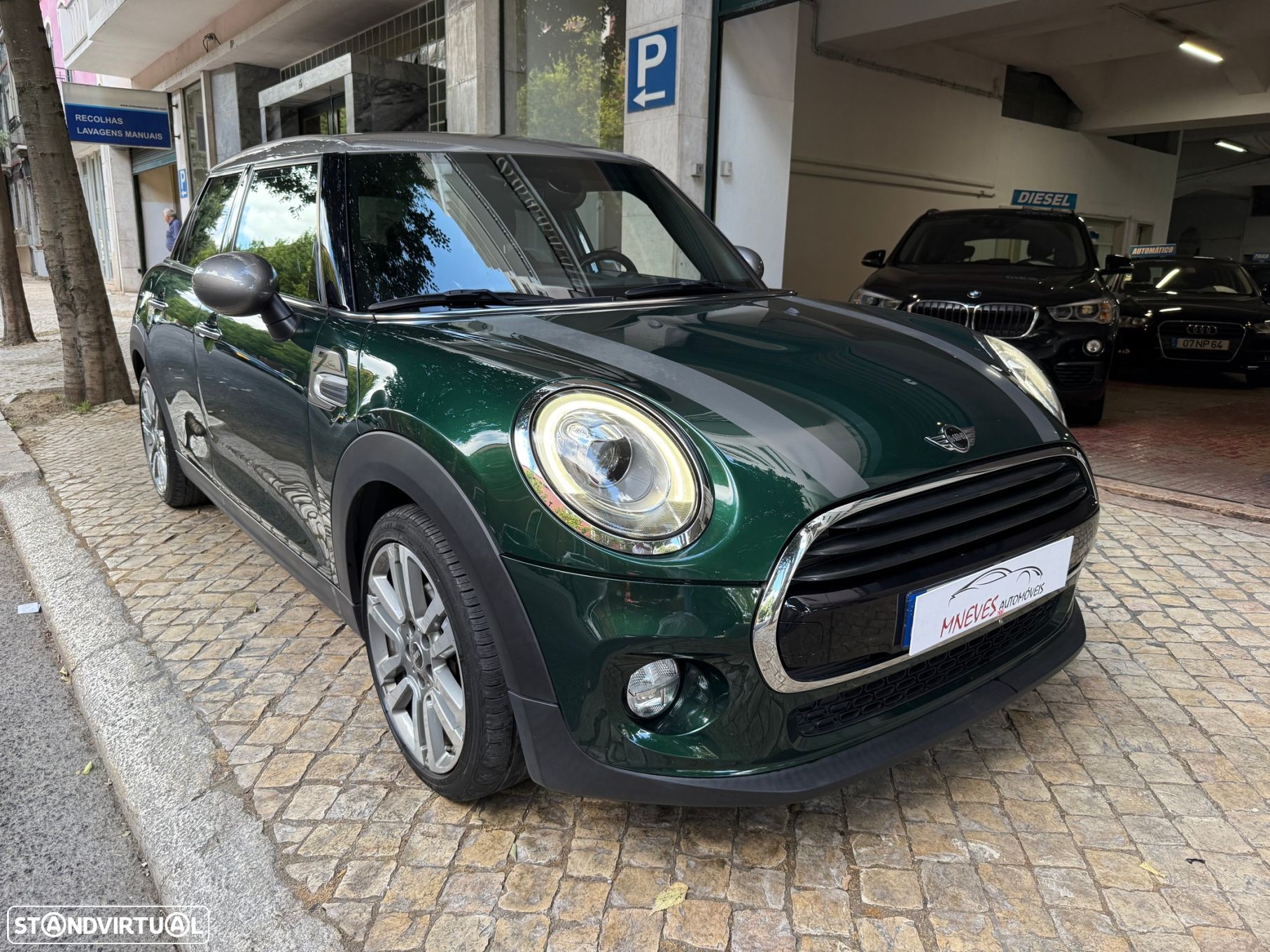 MINI 5 Portas Cooper D Auto - 1