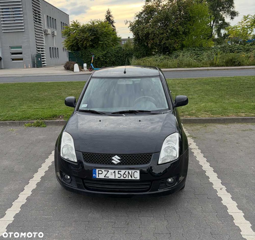 Suzuki Swift - 1